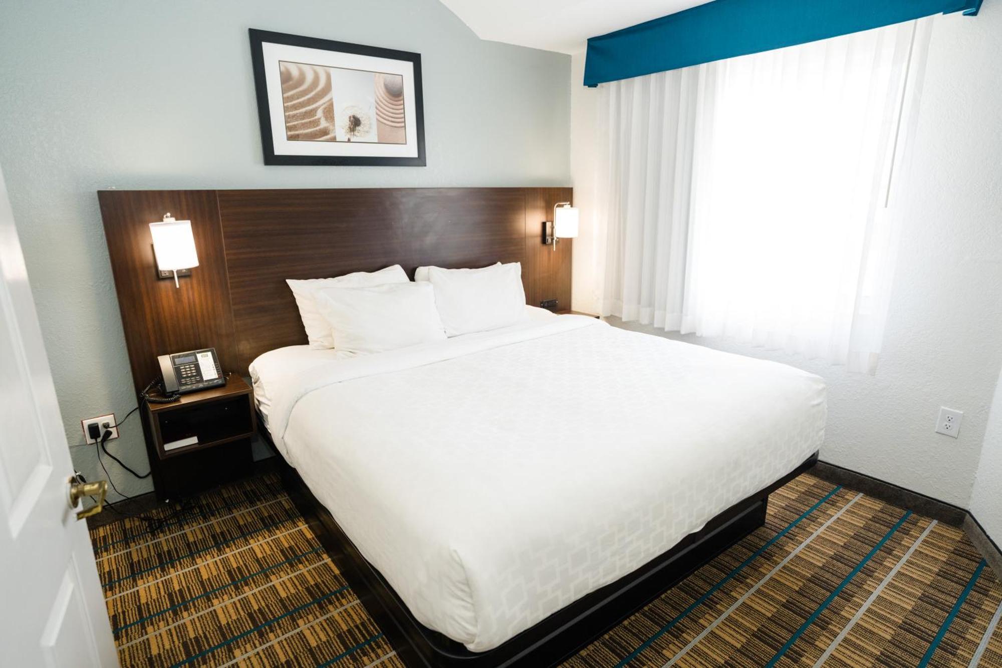 Mainstay Suites Knoxville Airport Алкоа Экстерьер фото