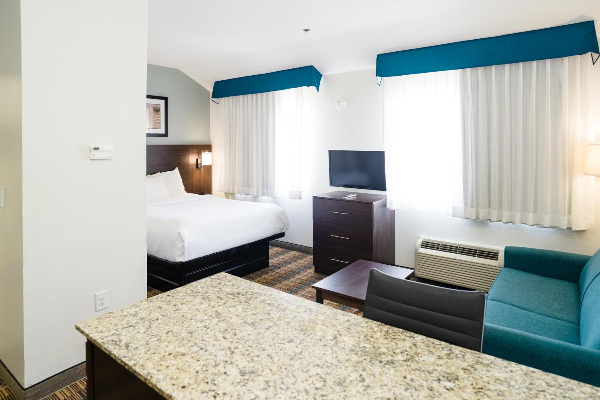 Mainstay Suites Knoxville Airport Алкоа Экстерьер фото