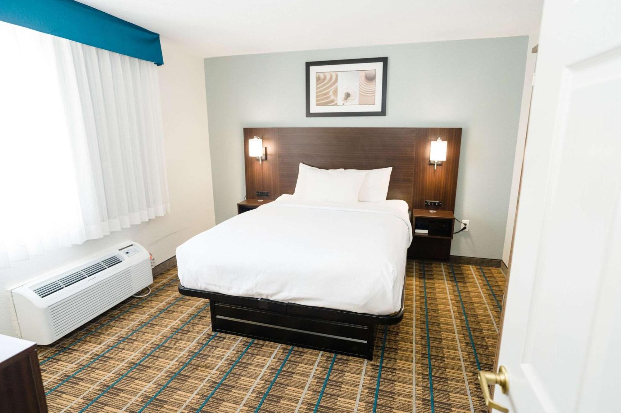 Mainstay Suites Knoxville Airport Алкоа Экстерьер фото