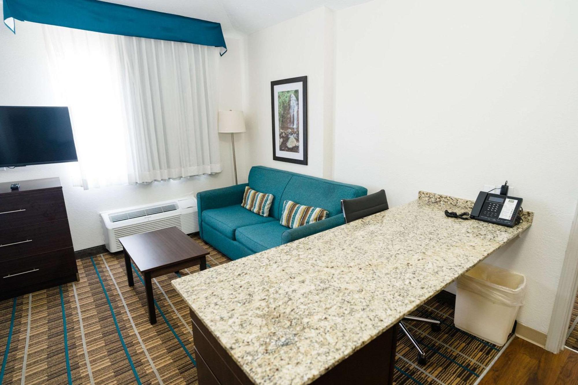 Mainstay Suites Knoxville Airport Алкоа Экстерьер фото
