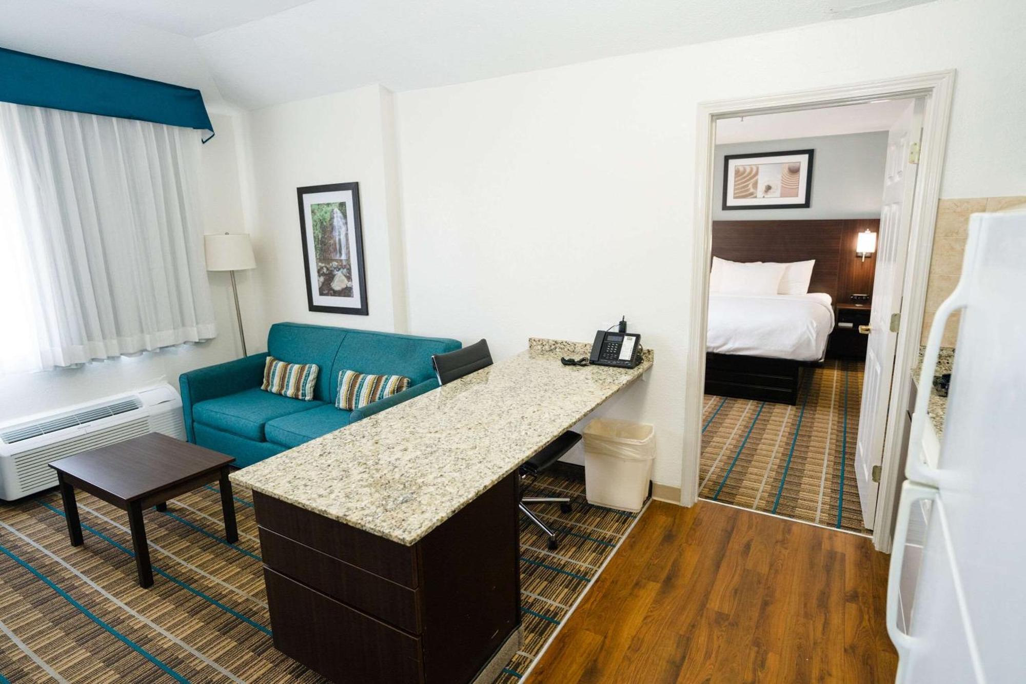 Mainstay Suites Knoxville Airport Алкоа Экстерьер фото